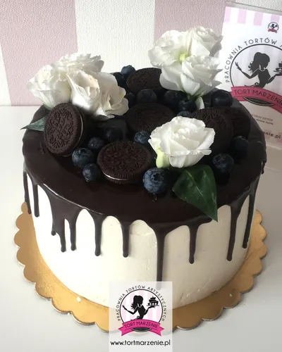 Drip Cake z Różami