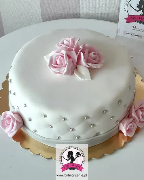 Trzypiętrowy Tort Weselny Pastelowy